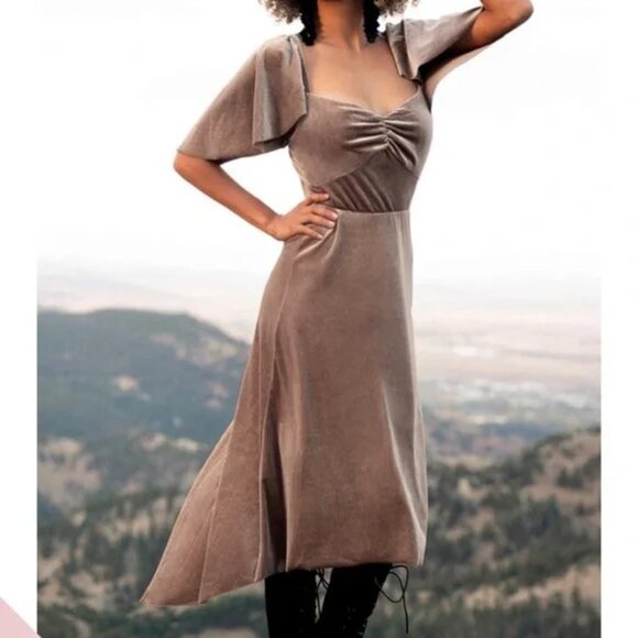 🤎 Joyfolie “Alana” Dress in Mushroom – Size M (NWT) 🤎 - Picture 1 of 9